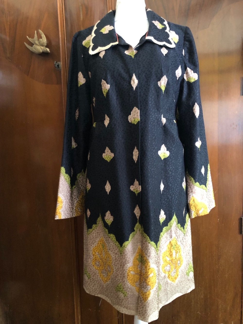Anthropologie Elevenses snap front embroidered coat
